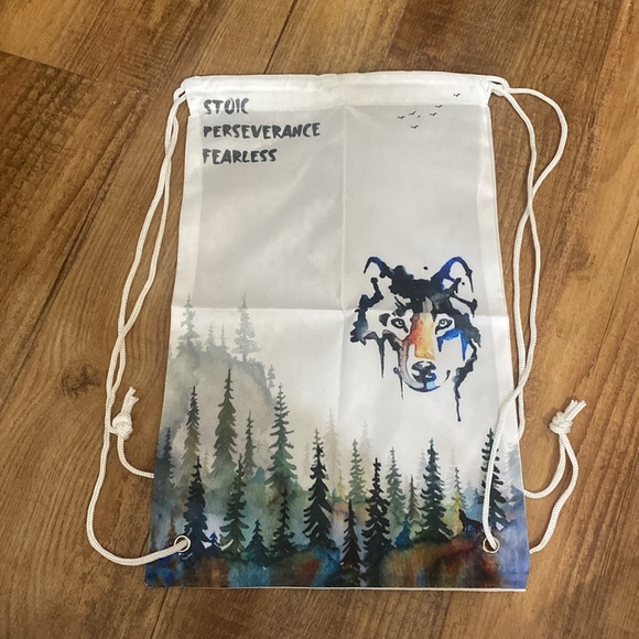 Unbranded unisex colorful tree/leaf print loafers
Size 8 men’s, 9.5 women’s - Picture 10 of 10